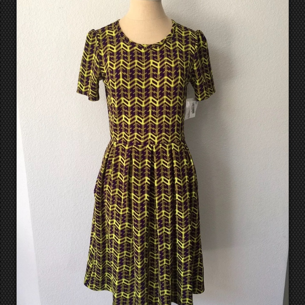 LuLaRoe Amelia Retro Neon ! Pockets! Textured